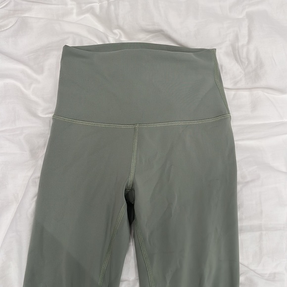 Lululemon Wunder Under 25” Leggings - Picture 2 of 4